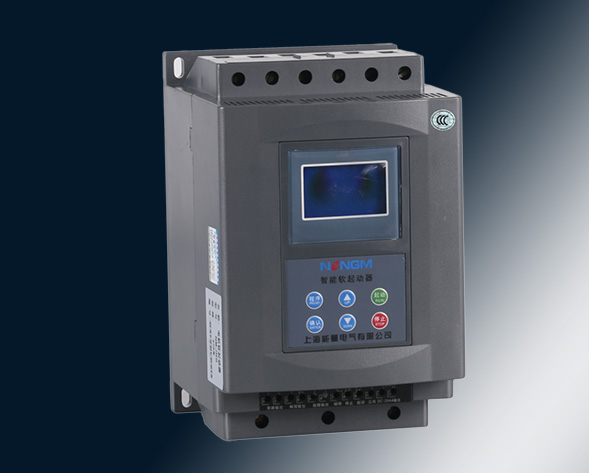 NMJR6中文顯示電機(jī)軟啟動(dòng)器采用智能化液晶中文控制；以單片機(jī)為智能中心，可控硅模塊為執(zhí)行元件對(duì)電動(dòng)機(jī)進(jìn)行全自動(dòng)控制。它適用各種負(fù)載的鼠籠型異步電動(dòng)機(jī)控制，使電…